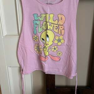 Warner Bros. Juniors Tweety Bird tank